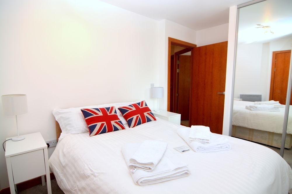 Apartment Wharf - Cuba Street London Luaran gambar