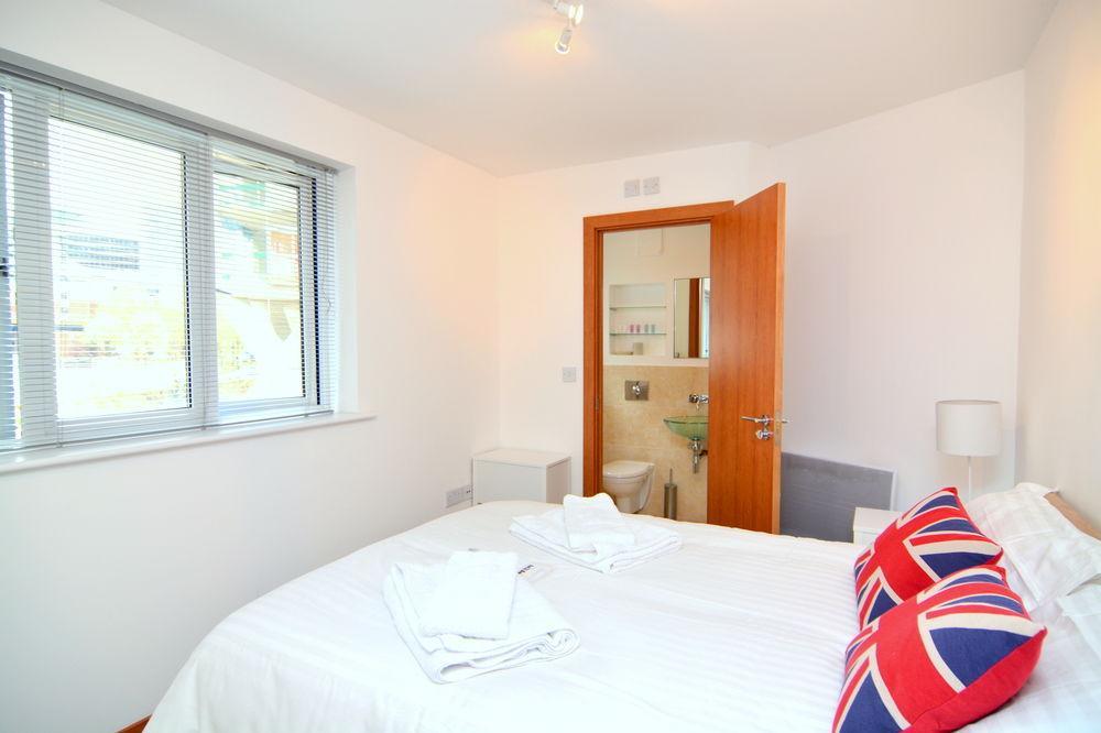Apartment Wharf - Cuba Street London Luaran gambar