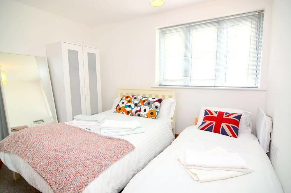 Apartment Wharf - Cuba Street London Luaran gambar
